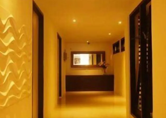 Patrisia Hotel *